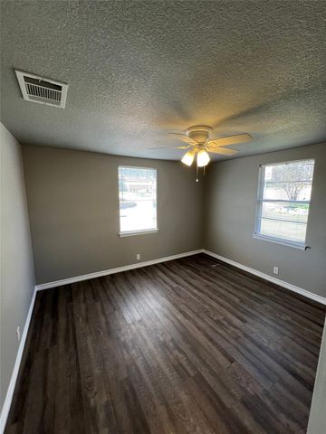 1106 Foster Lane, Weatherford, TX 76086