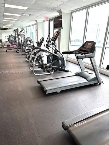 7135 Collins 533, Miami Beach, FL 33141