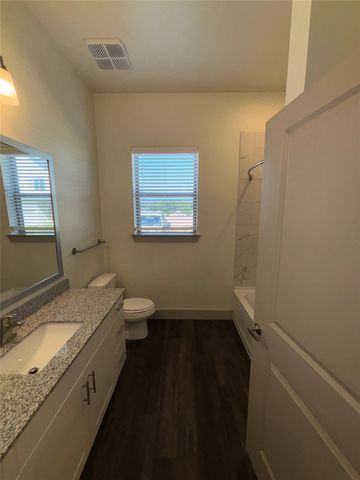 2036 Oak Grove 162B, Aubrey, TX 76227