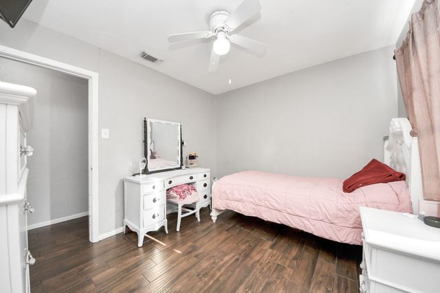 805 Armor Avenue, Pasadena, TX 77502