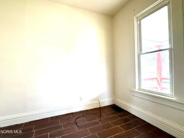 965 Curtis Street, Toledo, OH 43609