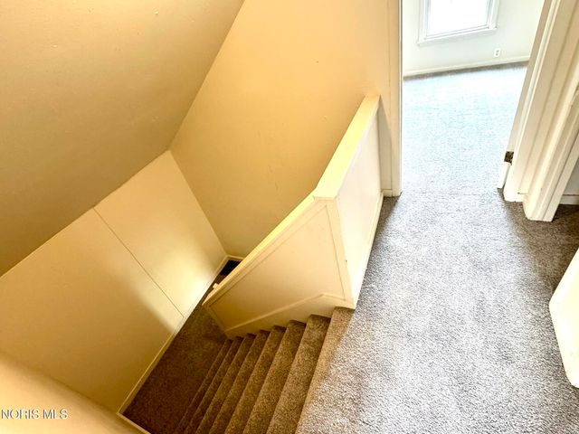 965 Curtis Street, Toledo, OH 43609