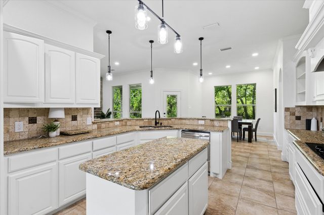 1151 Ashemore Court, Midlothian, TX 76065