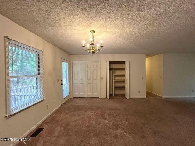 902 Heather Trail, Aberdeen, NC 28315