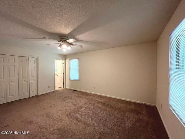 902 Heather Trail, Aberdeen, NC 28315