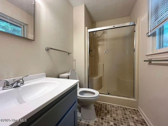 902 Heather Trail, Aberdeen, NC 28315