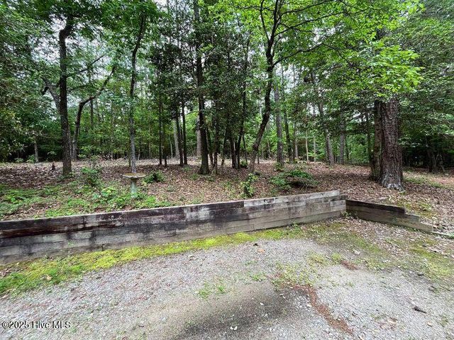902 Heather Trail, Aberdeen, NC 28315