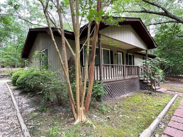 902 Heather Trail, Aberdeen, NC 28315