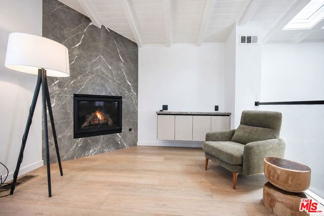 221 36th Street, Manhattan Beach, CA 90266
