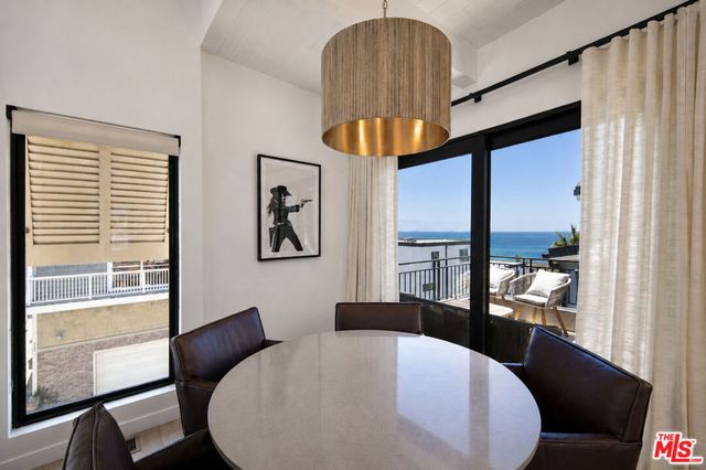 221 36th Street, Manhattan Beach, CA 90266