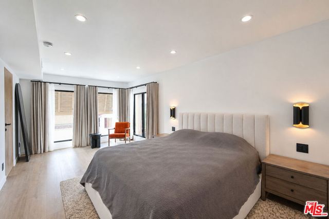 221 36th Street, Manhattan Beach, CA 90266