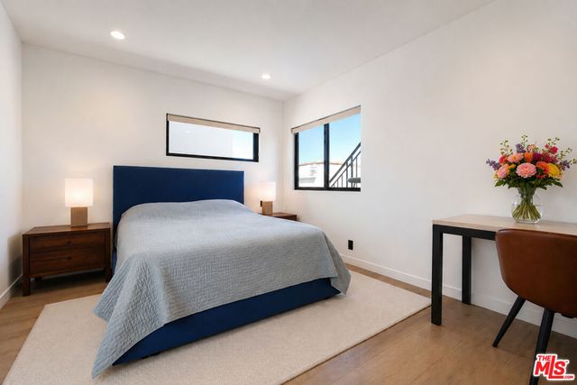 221 36th Street, Manhattan Beach, CA 90266