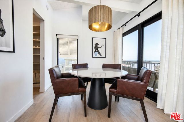 221 36th Street, Manhattan Beach, CA 90266