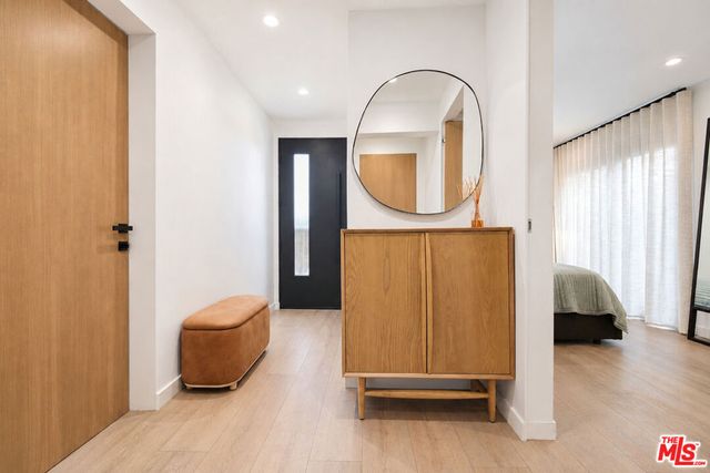 221 36th Street, Manhattan Beach, CA 90266