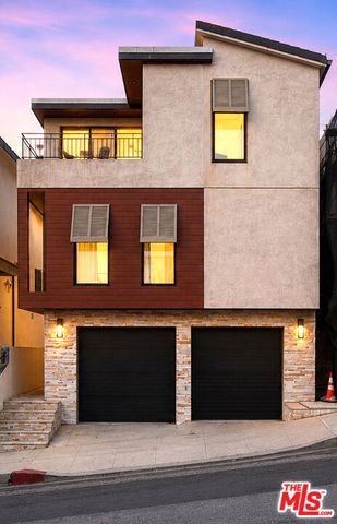 221 36th Street, Manhattan Beach, CA 90266