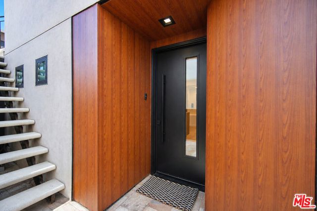221 36th Street, Manhattan Beach, CA 90266