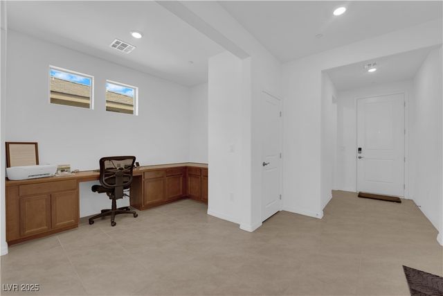 10151 Carmine Clay Drive, Las Vegas, NV 89143