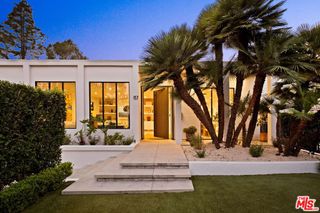 157 S Lucerne Boulevard, Los Angeles, CA 90004