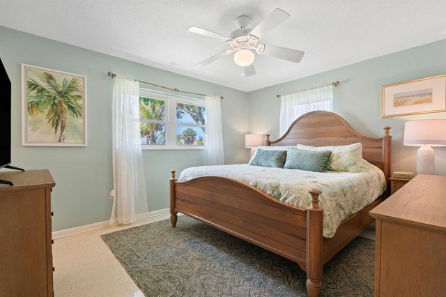1621 Frances Avenue, Fort Pierce, FL 34949