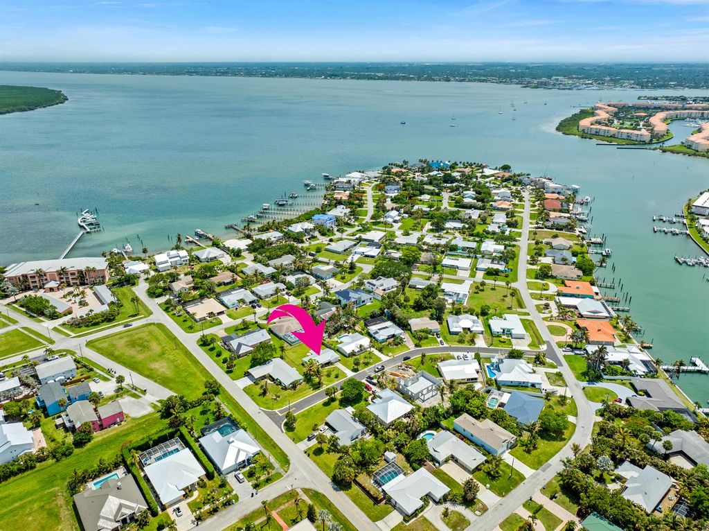 1621 Frances Avenue, Fort Pierce, FL 34949