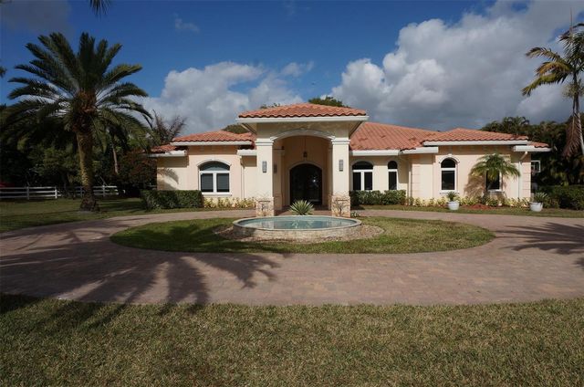 650 E Rambling Drive, Wellington, FL 33414
