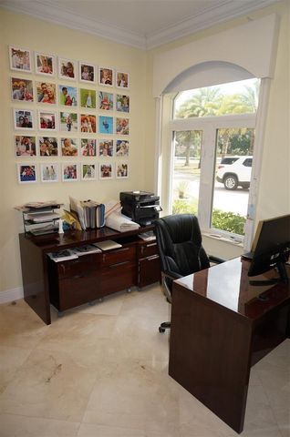 650 E Rambling Drive, Wellington, FL 33414