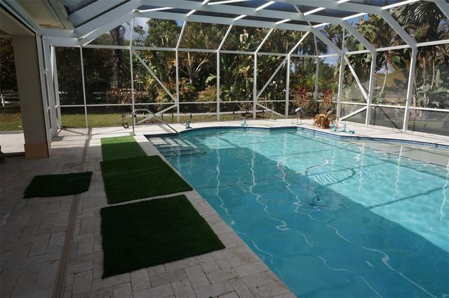 650 E Rambling Drive, Wellington, FL 33414