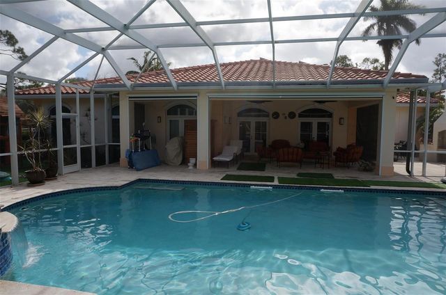650 E Rambling Drive, Wellington, FL 33414