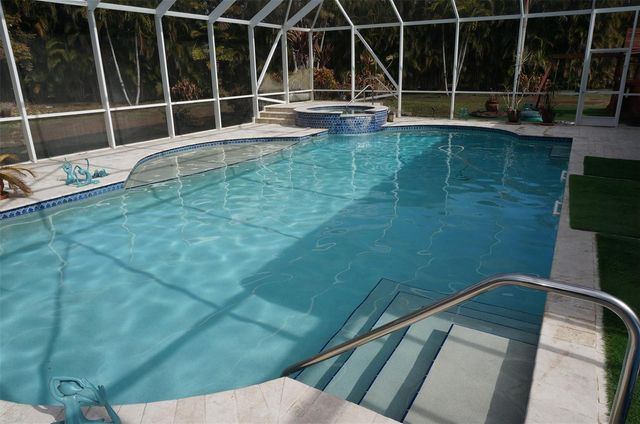 650 E Rambling Drive, Wellington, FL 33414