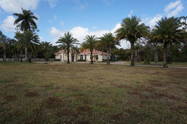 650 E Rambling Drive, Wellington, FL 33414