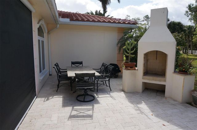 650 E Rambling Drive, Wellington, FL 33414
