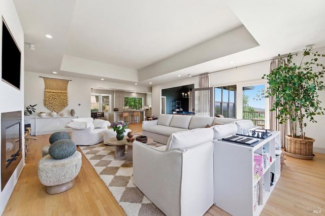 535 Westgate Dr, Napa, CA 94558