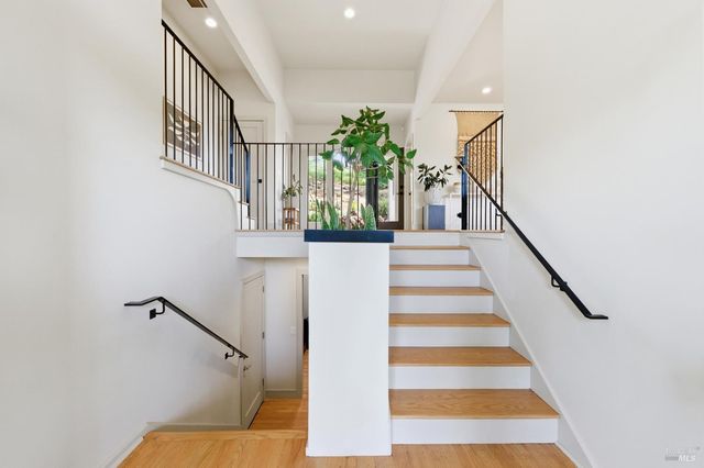 535 Westgate Dr, Napa, CA 94558