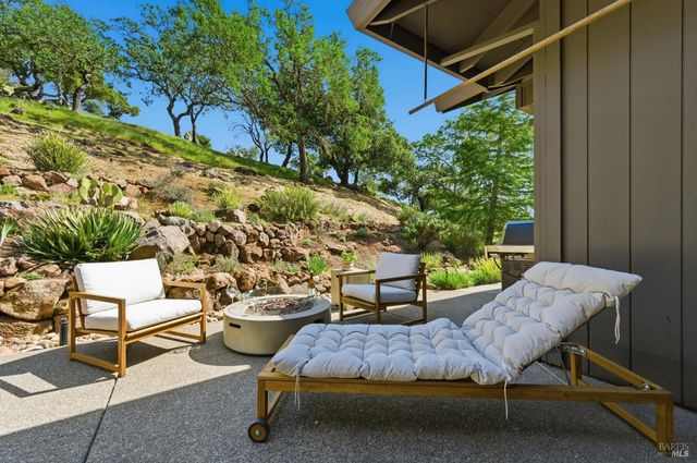 535 Westgate Dr, Napa, CA 94558