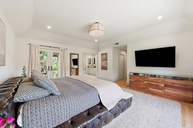 535 Westgate Dr, Napa, CA 94558