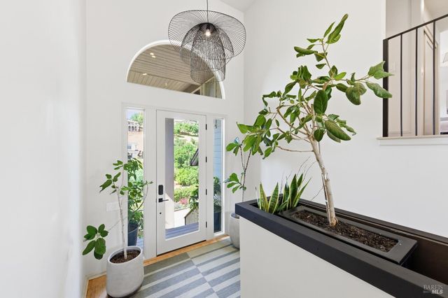 535 Westgate Dr, Napa, CA 94558