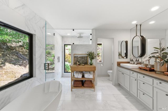 535 Westgate Dr, Napa, CA 94558