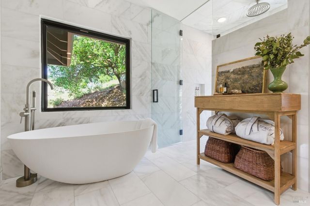 535 Westgate Dr, Napa, CA 94558