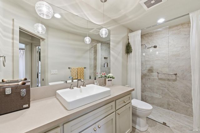 535 Westgate Dr, Napa, CA 94558