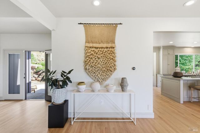 535 Westgate Dr, Napa, CA 94558