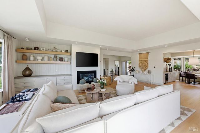 535 Westgate Dr, Napa, CA 94558