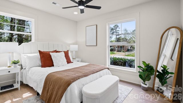 4817 Ridgeley Drive, Charlotte, NC 28208