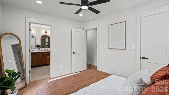 4817 Ridgeley Drive, Charlotte, NC 28208