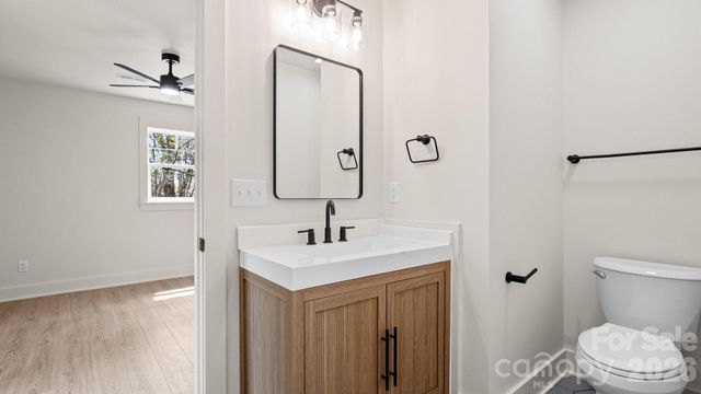 4817 Ridgeley Drive, Charlotte, NC 28208