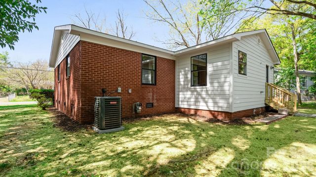 4817 Ridgeley Drive, Charlotte, NC 28208