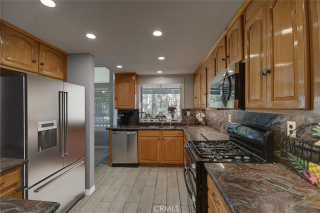 39520 Countryside, Murrieta, CA 92562