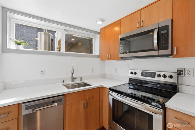 8605 46th Avenue SW, Seattle, WA 98136