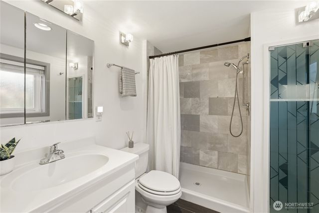 8605 46th Avenue SW, Seattle, WA 98136