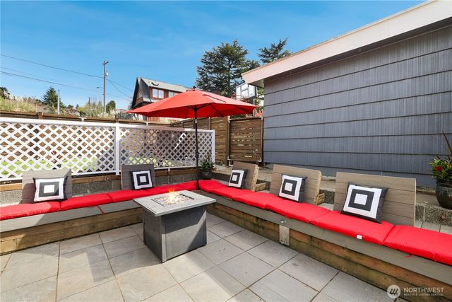 8605 46th Avenue SW, Seattle, WA 98136