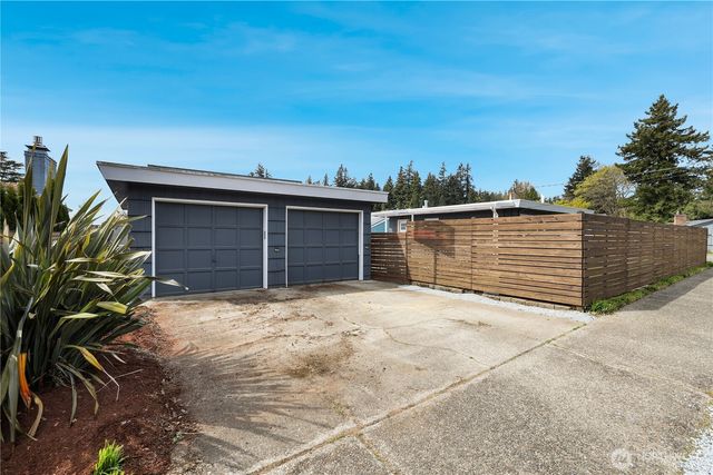 8605 46th Avenue SW, Seattle, WA 98136